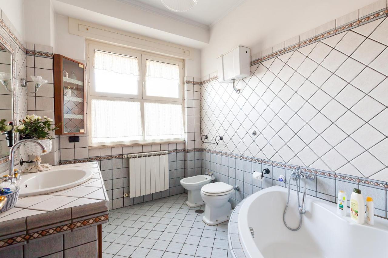 Casa Vacanze Giramondo Fiumicino Luaran gambar