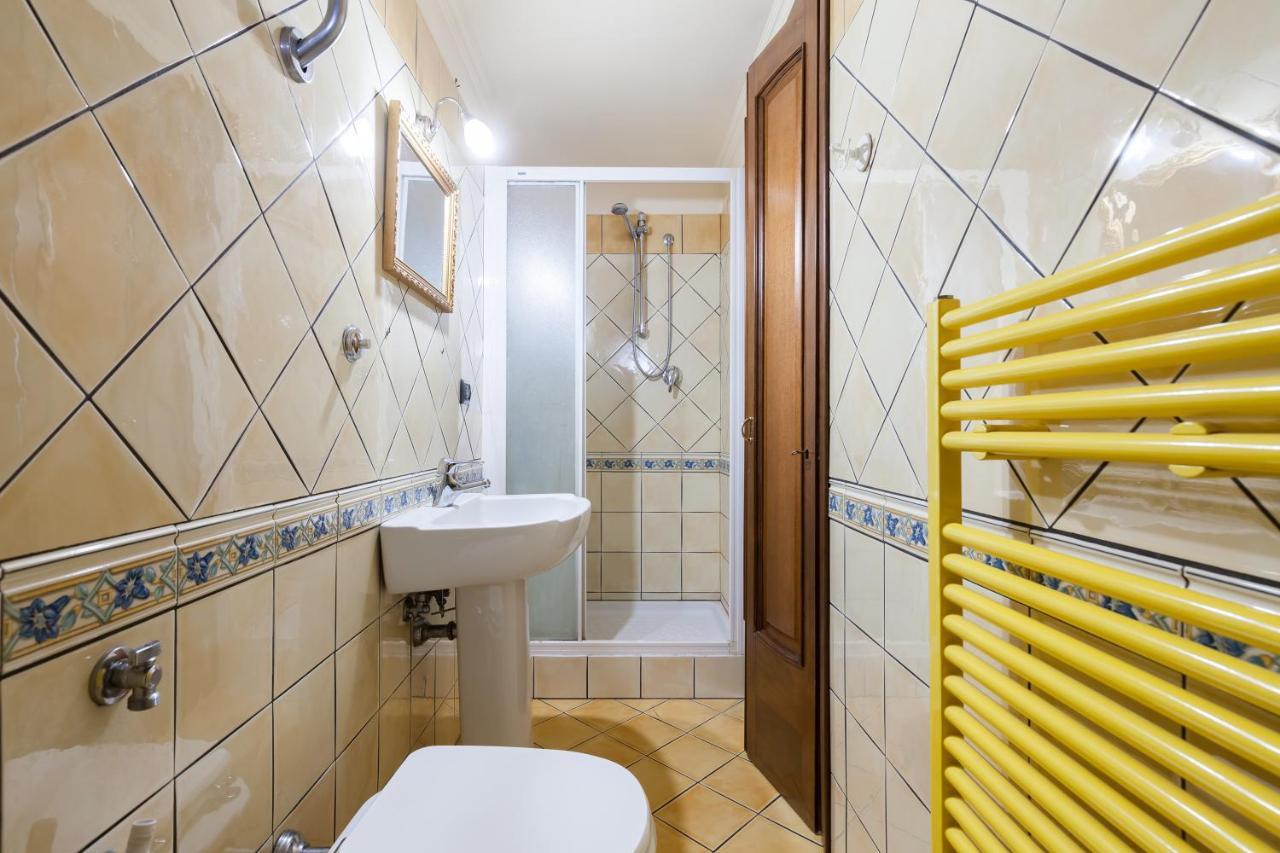 Casa Vacanze Giramondo Fiumicino Luaran gambar