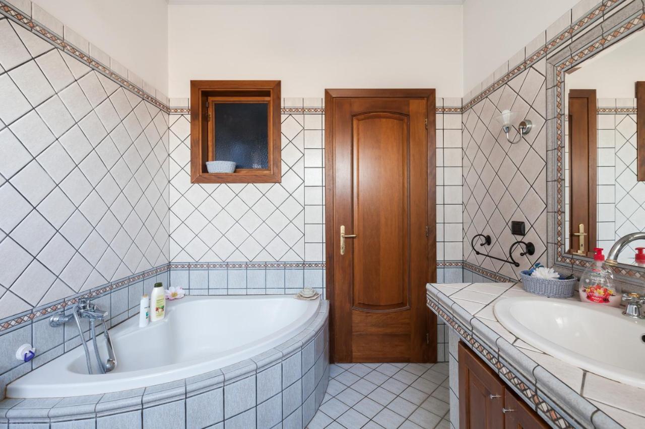 Casa Vacanze Giramondo Fiumicino Luaran gambar